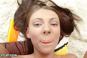 Anal Teen Benefactress Kitty
